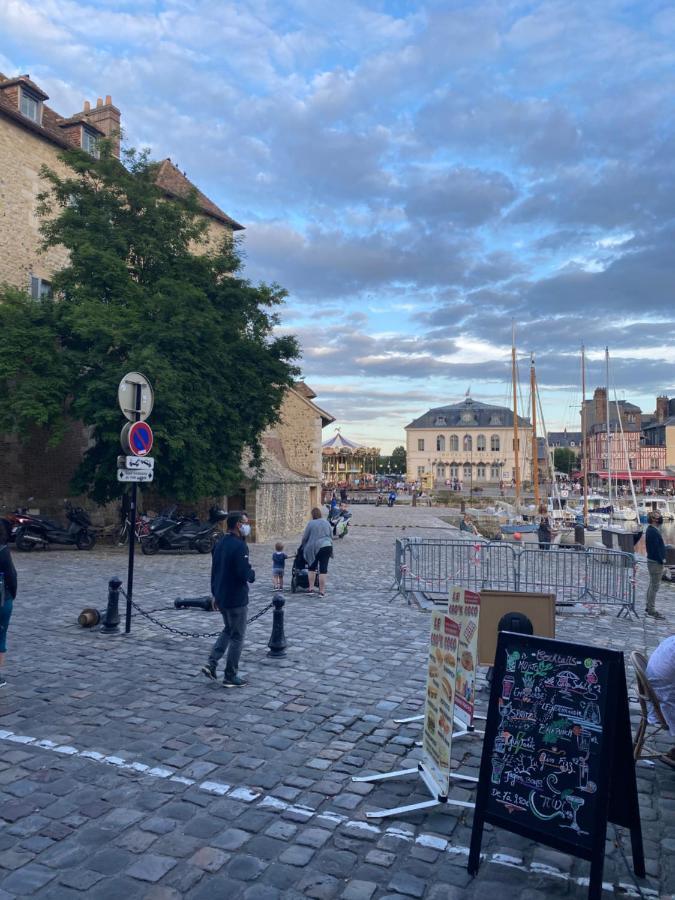 Le Ti Wi Studio En Plein Coeur Du Vieux Bassin 翁弗勒尔 外观 照片